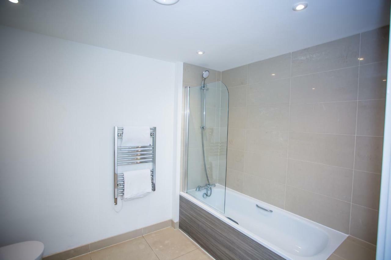 Prestige 2 Bed Balcony Apartment Abbey Wood 외부 사진